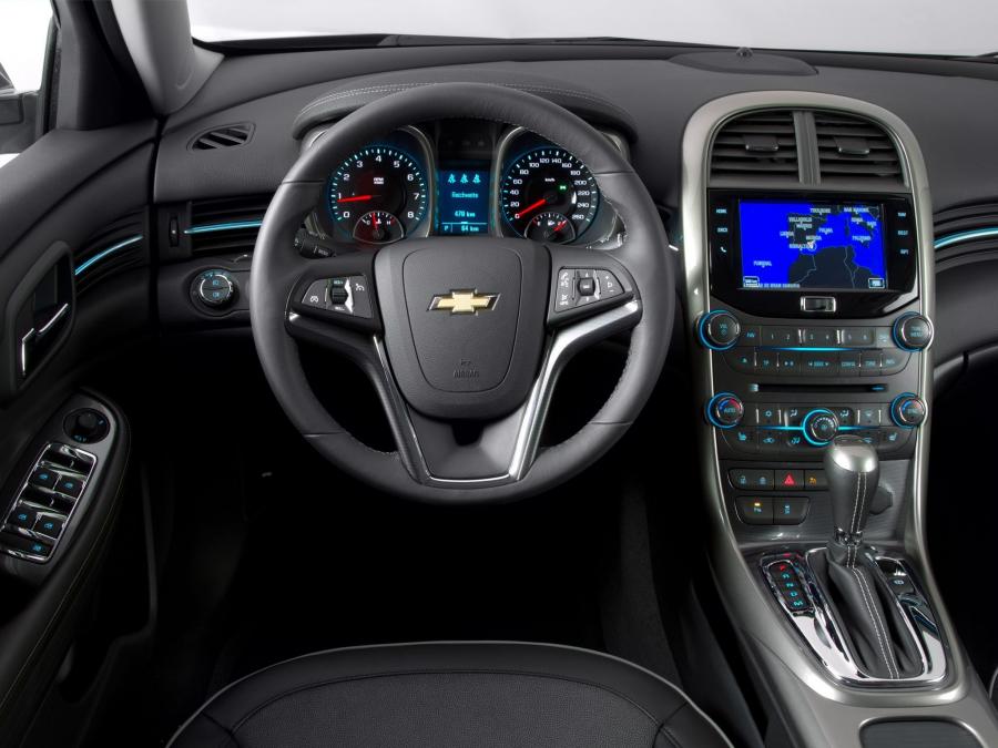  Chevrolet Malibu 2012 года  (EU) (фото 101 из 105)